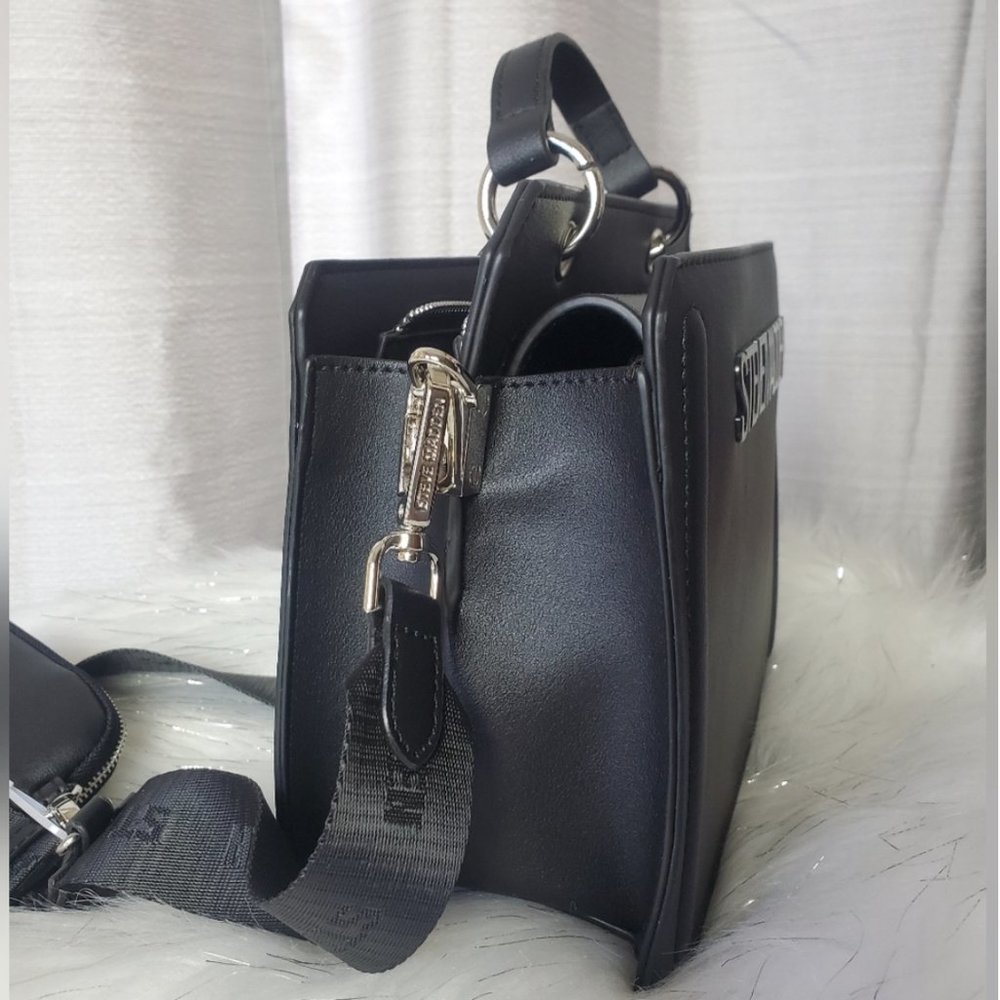 Steve Madden Bevelyn Bag - Picture 6 of 8